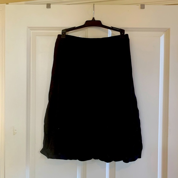 Wowen fabric, European designer skirt. Never worn. - Picture 1 of 2